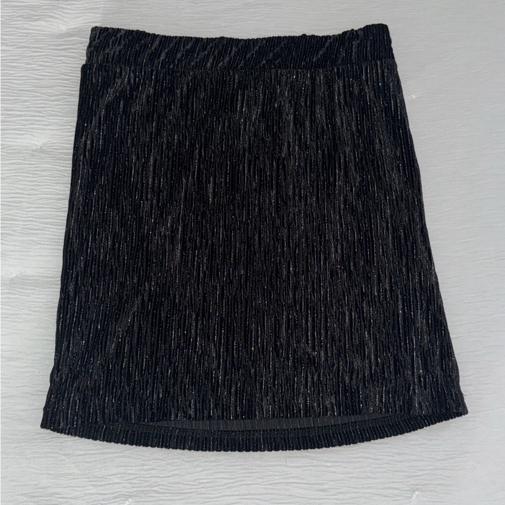 Black mini skirt with silver/gold glitter details